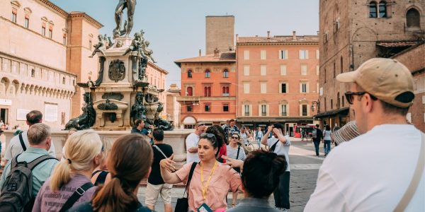 Bologna Highlights Walking tour, bologna tour, walking in bologna, what to do in bologna, bologna, bologna welcome
