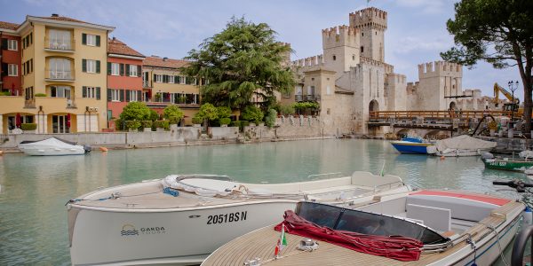 Sirmione Highlights Walking and boat Tour | Tour a piedi si Sirmione con giro in barca